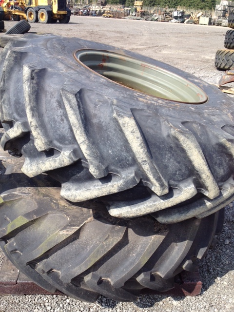Part Worn 18.4-26 12ply Tyre - Govsales of ex military vehicles for sale, mod surplus